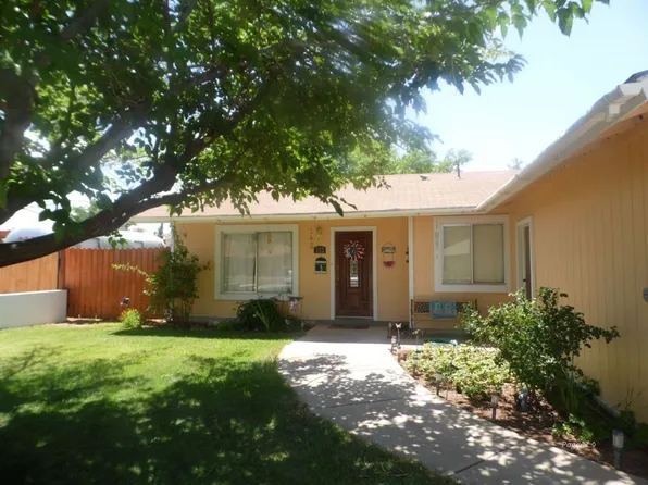 112 Date St, Page, AZ 86040