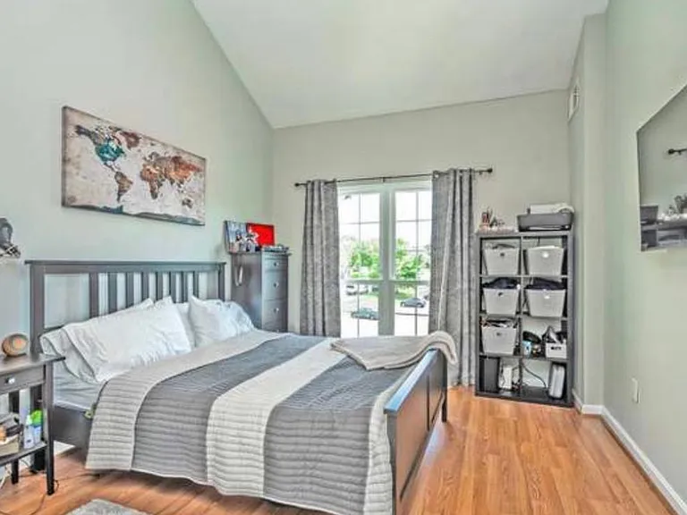 6904 Mary Caroline Cir #J — Photo 18