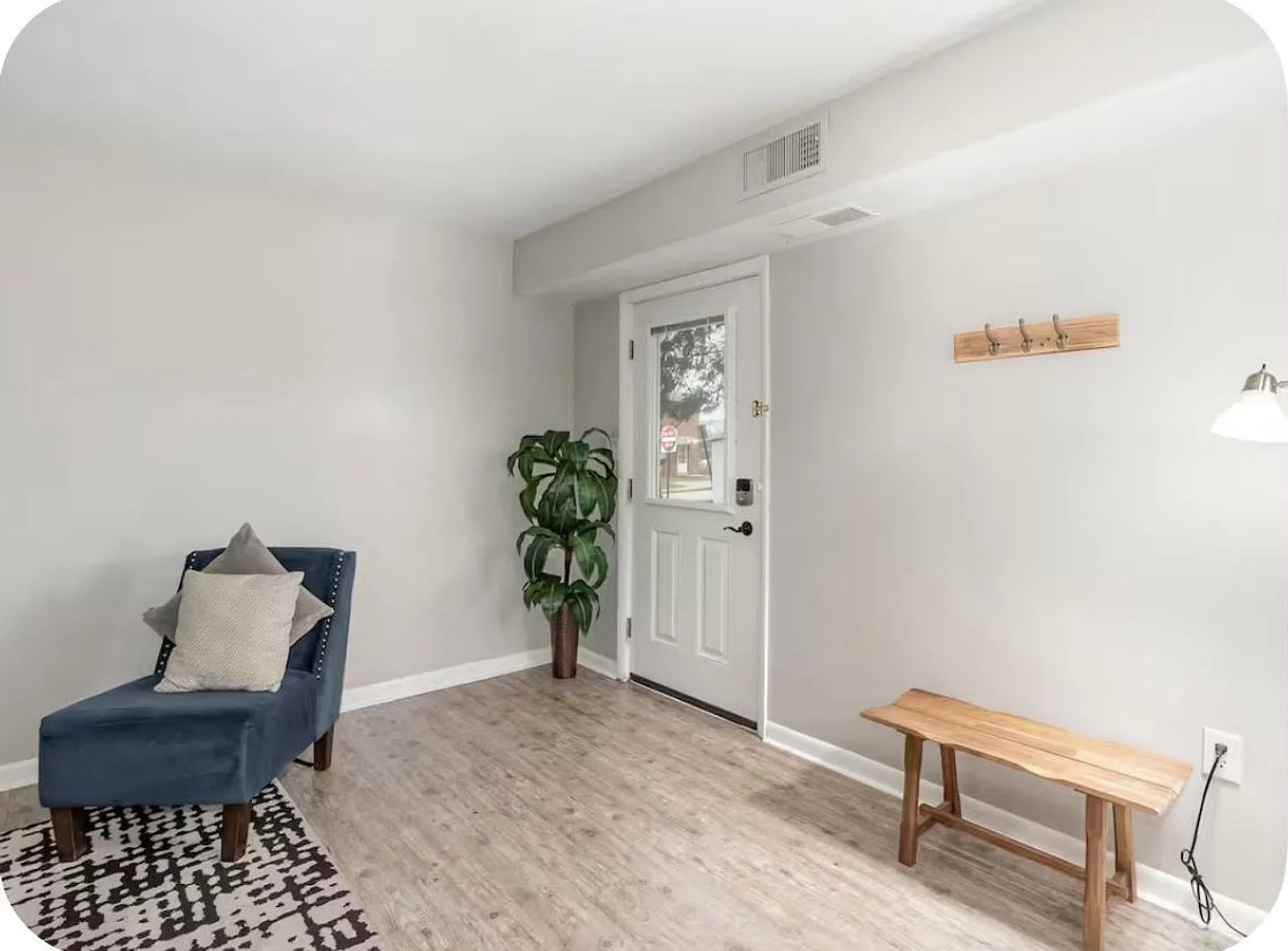 Beautiful two bedroom one bath in Quiet Community in Hummelstown — Photo 4