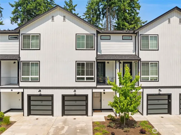 18527 1st Ave NE #C, Shoreline, WA 98155