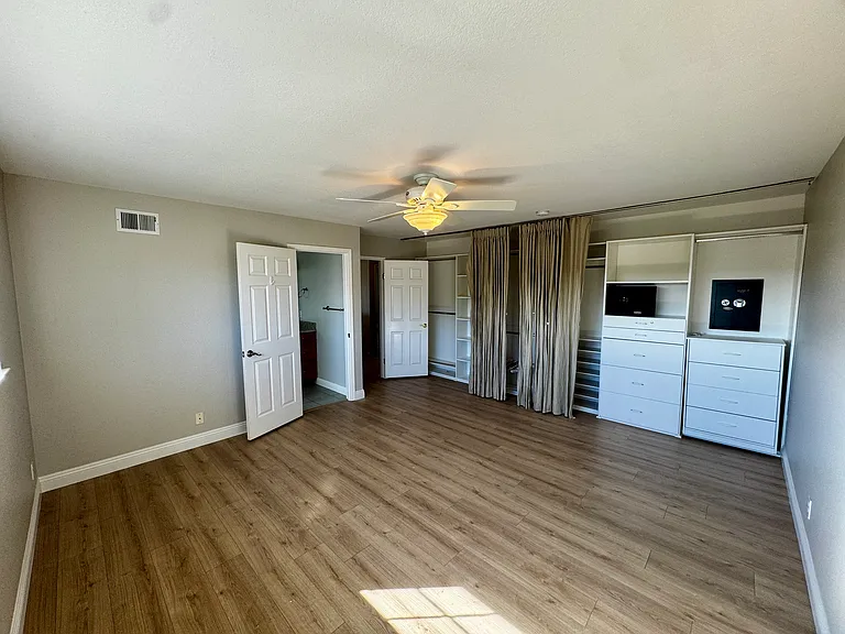 1318 Deb Ct — Photo 17