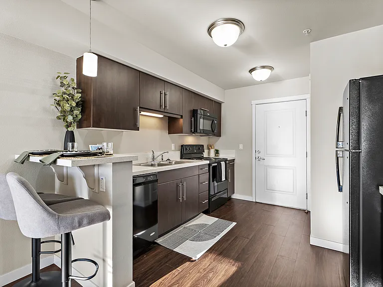 5501 Prefontaine Ave — Photo 8