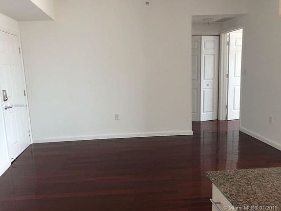 5th image of 275 NE 18th St APT 704