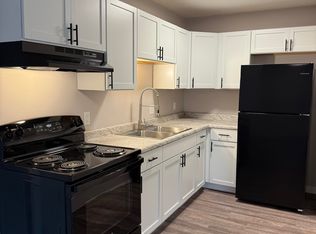 906 Caledonia St, La Crosse, WI 54603