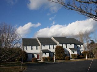 22 Woodview Dr UNIT B, Falmouth, MA 02540
