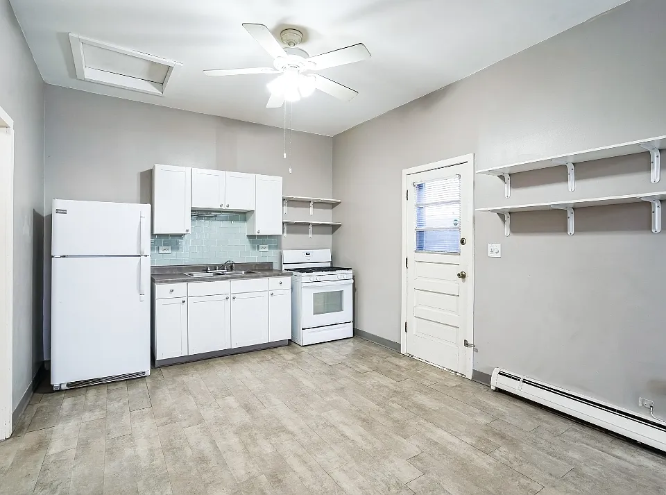 2943 S Canal St #2