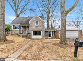 816 Lobelia Ave, Reading, PA 19605