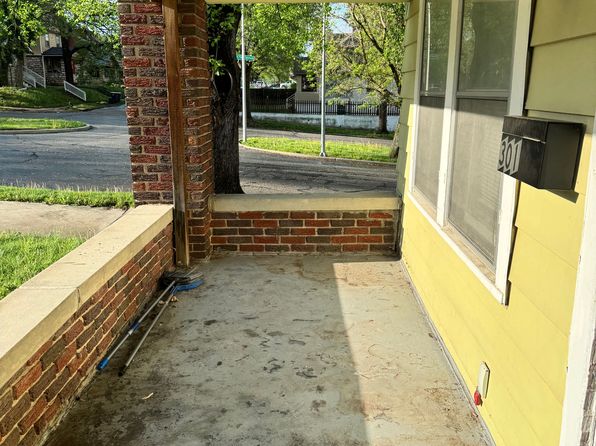 (undisclosed Address)