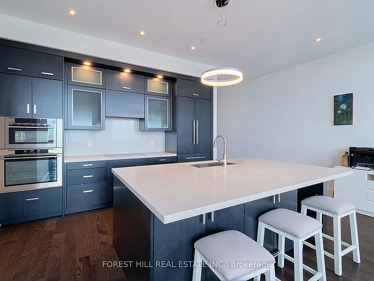 101 Erskine Ave #Penthouse 12 — Photo 6