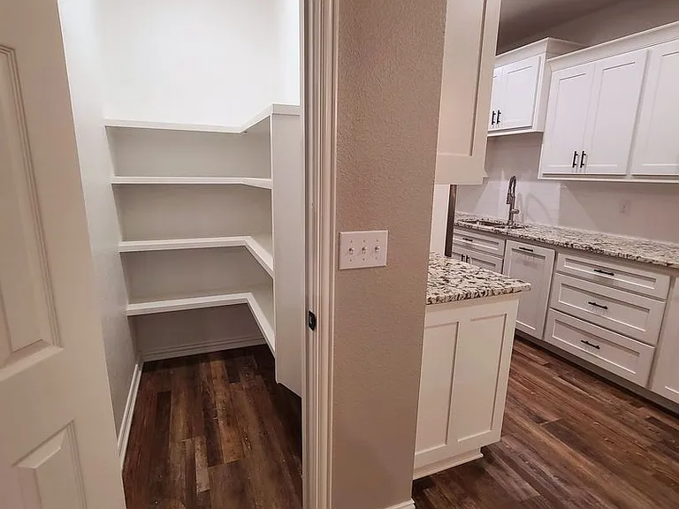 11230 County Road 152 W — Photo 5