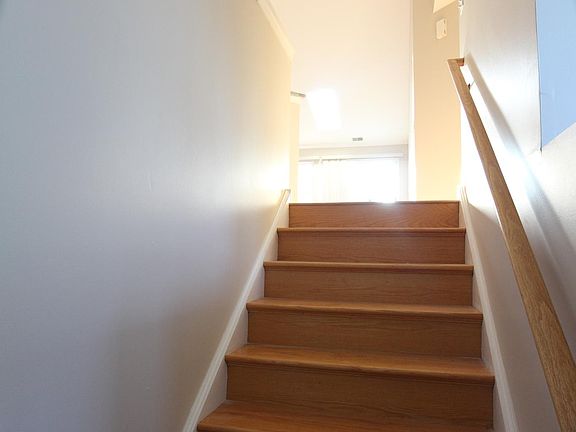 3rd image of 2981 Kentshire Cir