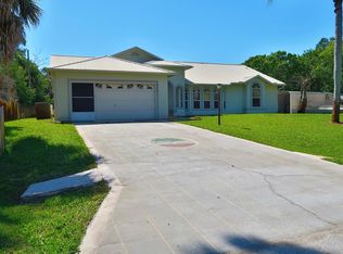 686 Caravan Ter, Sebastian, FL 32958