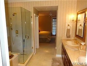 5th image of 4272 Lombardy Ln