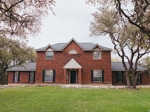 3rd image of 432 Rebecca Springs Rd