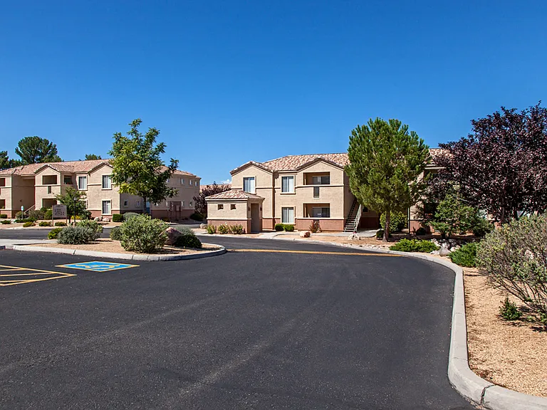 Aspen Ridge Apartment Homes — Photo 20