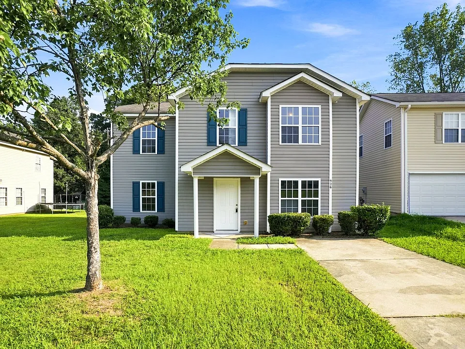926 Oakshire Cir