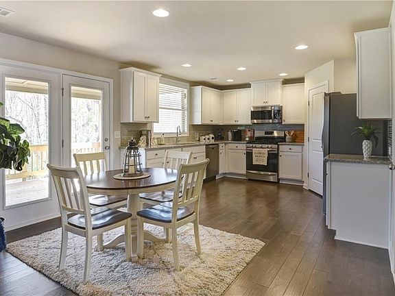 5th image of 6018 Park Bay Ct