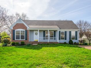 2825 Sutherland Dr, Thompsons Station, TN 37179