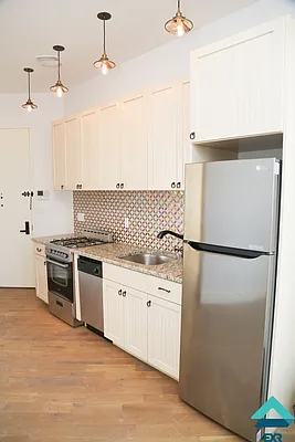 Rented by EXR | media 26