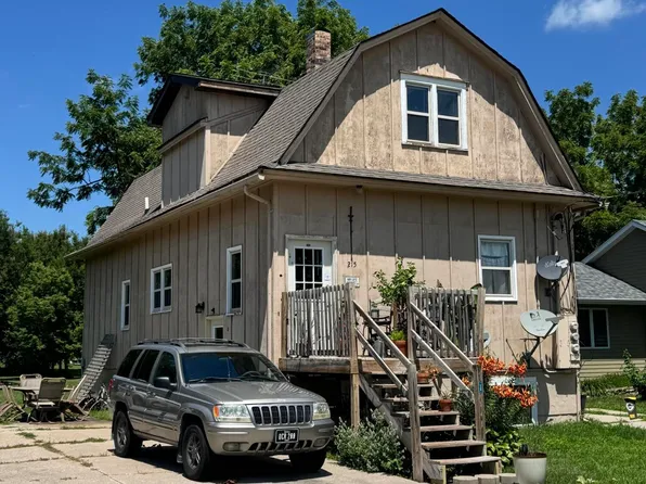 215 Cedar St, Story City, IA 50248