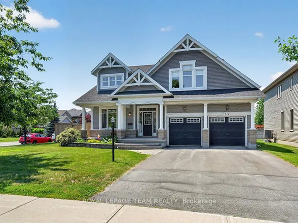 314 W Ridge Dr, Ottawa, ON K2S 2G4