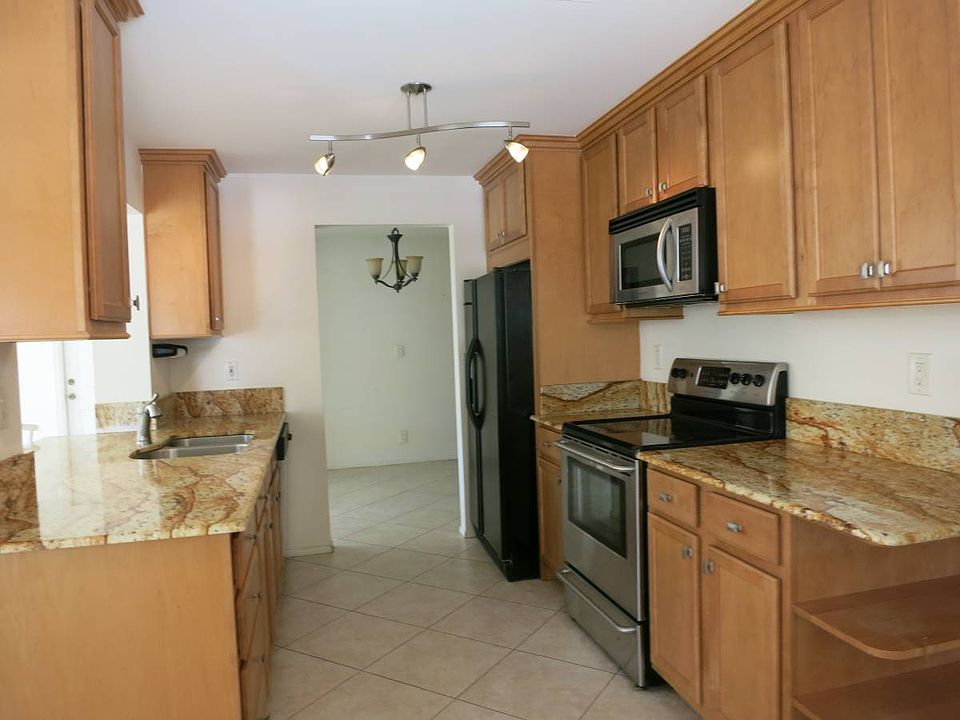 1st image of 4402 NW 44th Ave