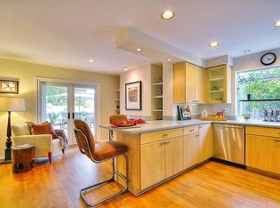 3990 Primavera Rd, Santa Barbara, CA 93110