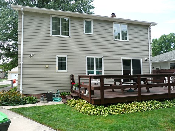 3rd image of 839 Elmwood Ave