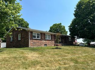 302 Douglas Ct, Carlisle, KY 40311