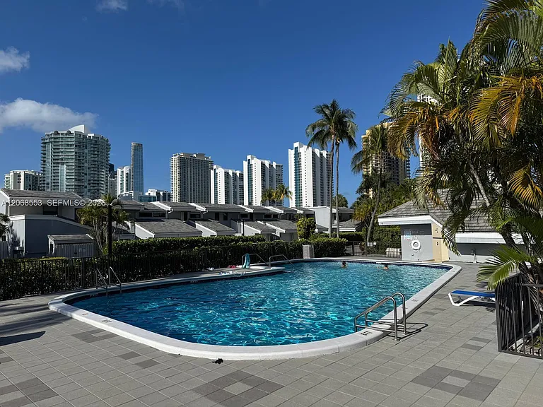 336 Poinciana Dr #1008 — Photo 55
