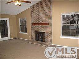 5th image of 1004 Carmody Dr