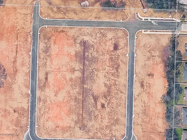 2002 N Dagan St #6, Siloam Springs, AR 72761