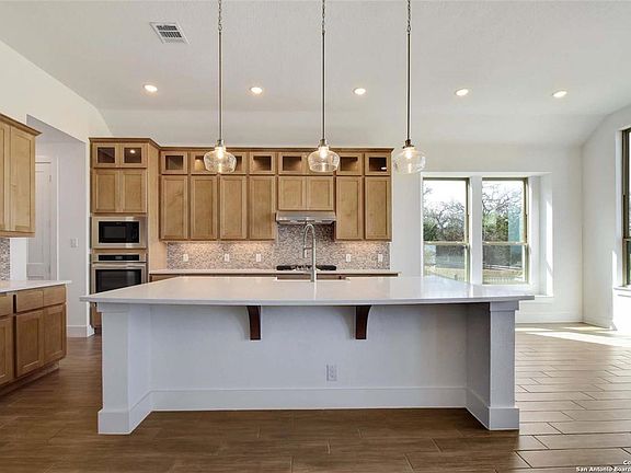 3rd image of 118 Haverton Court