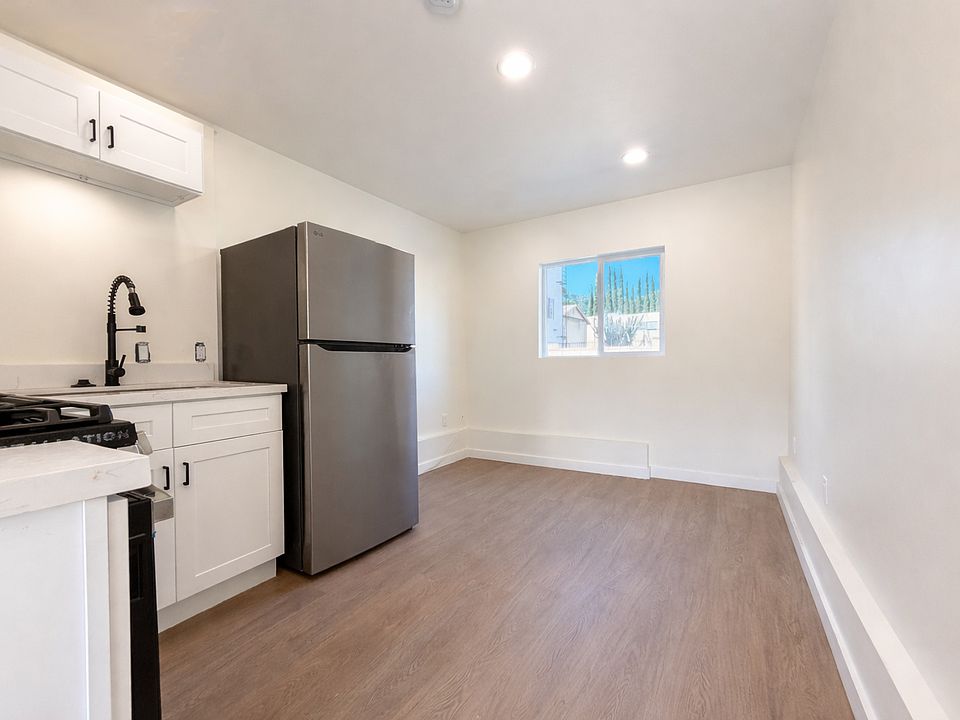2nd image of 6817 N Figueroa St #24