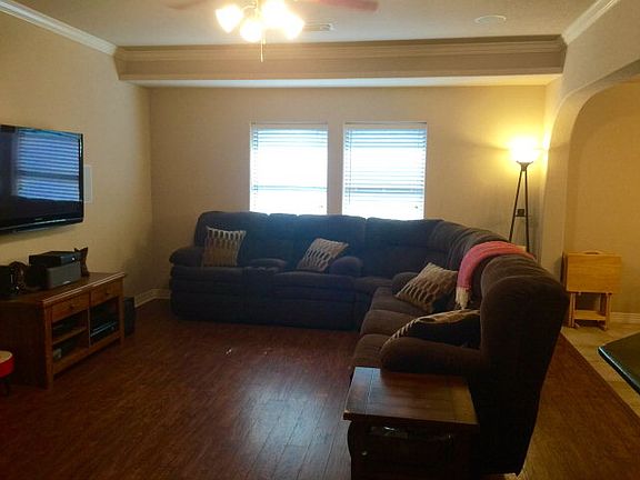 2nd image of 102 Brazos Ct
