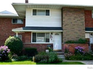 9935 Middlebelt Rd, Livonia, MI 48150