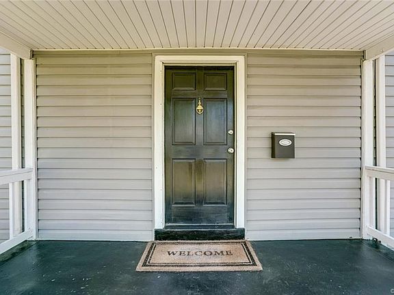 2nd image of 6225 Ellis Ave
