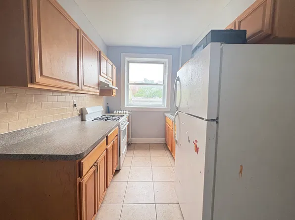 213 S Harrison St #32, East Orange, NJ 07018