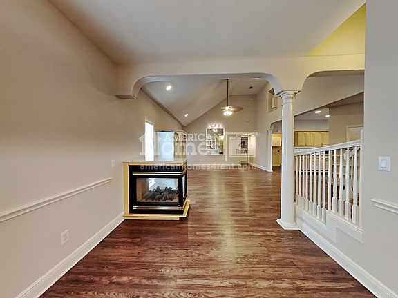 3rd image of 106 Crest Ct