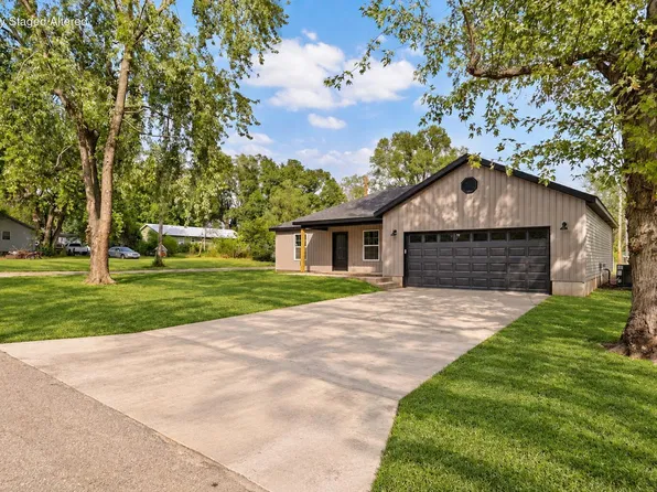 306 N Adams Street, Aurora, MO 65605