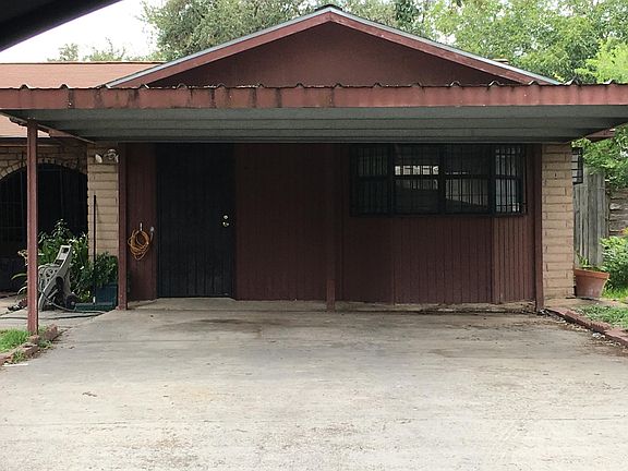 4th image of 7418 Meadow Cliff St