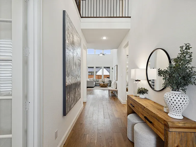 3800 Ironwood Dr — Photo 2
