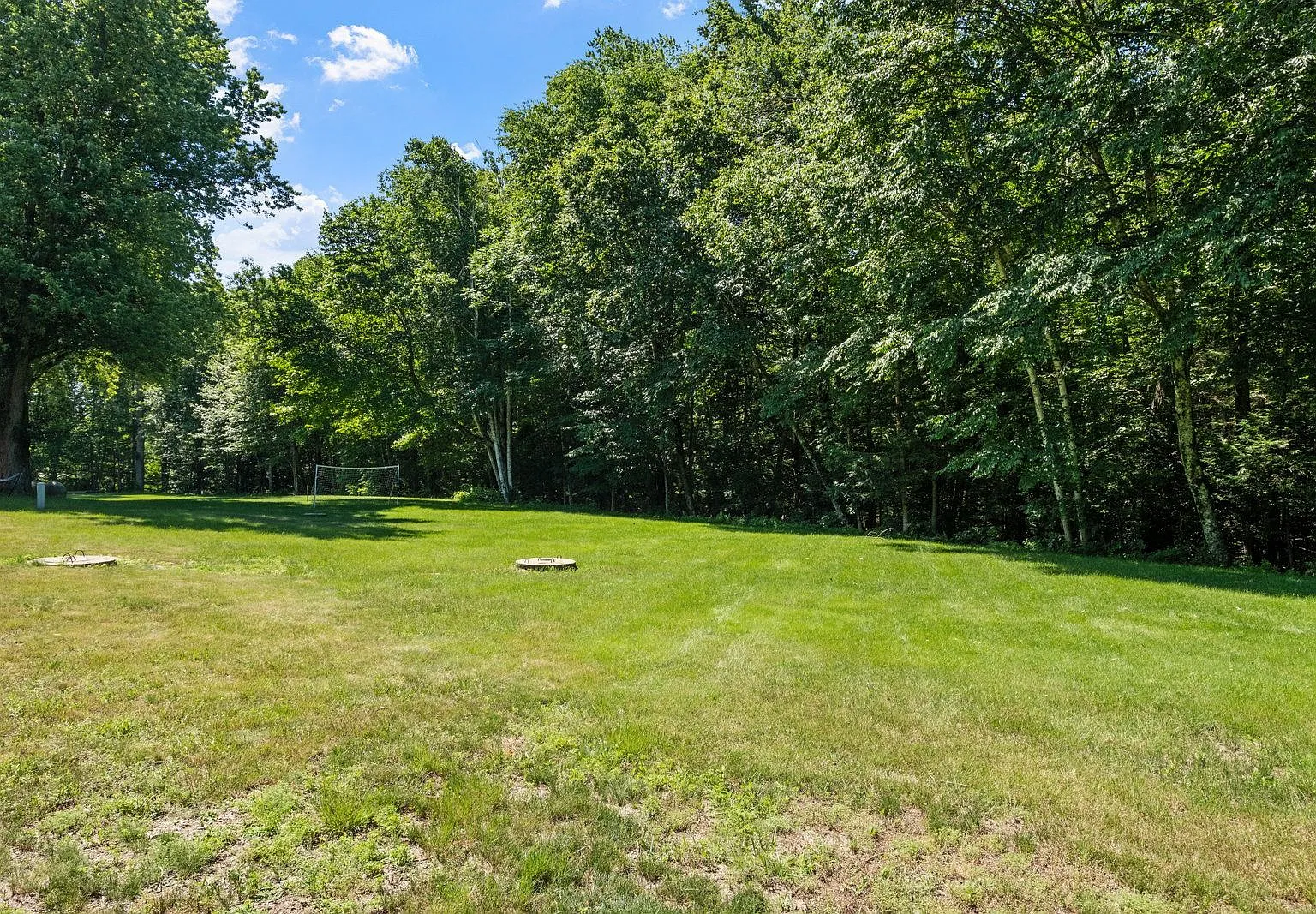 2 bed, 1.0 bath, $1,995 — Photo 2