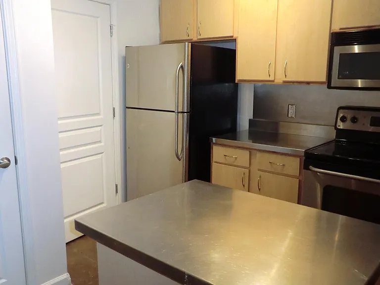 1803 Broadway #407 — Photo 4