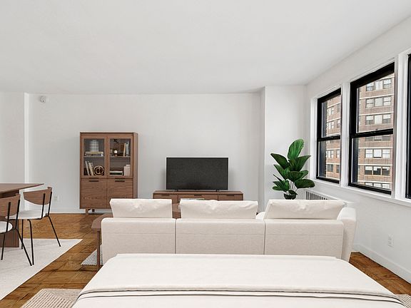 3rd image of 236 E 36th St APT 8E