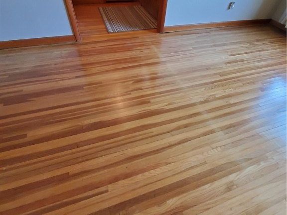 2nd image of 396 Sunset Dr