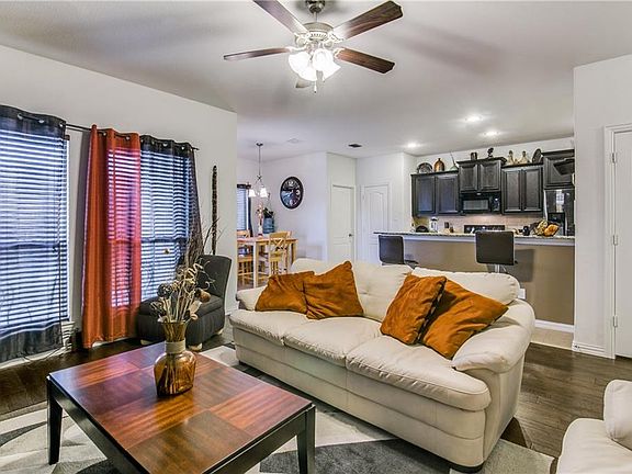 5th image of 3529 Woodshire Ave