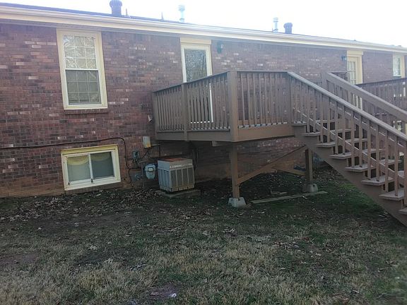 2nd image of 3073 Woody Ln