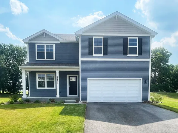 1020 Leeward Ln, Pingree Grove, IL 60140