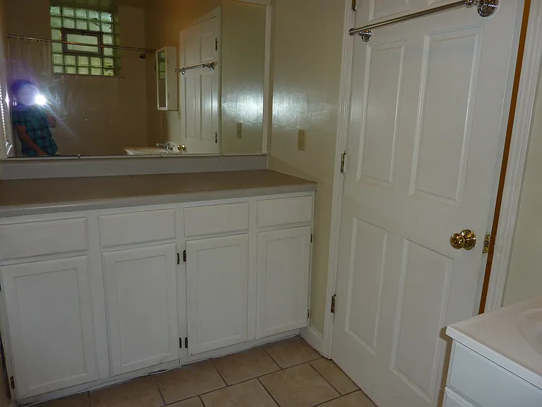 1025 Tamm Ave — Photo 7